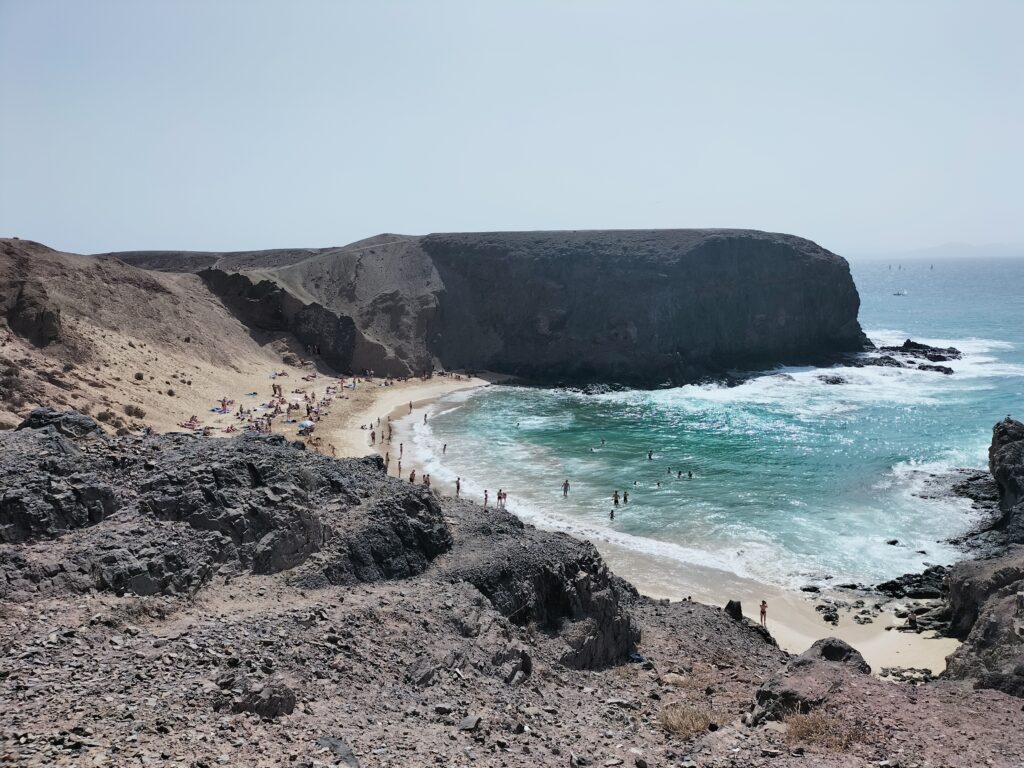 What to see in Lanzarote: our best tips for 7 days. The beach of Papagayo in a sunny day.