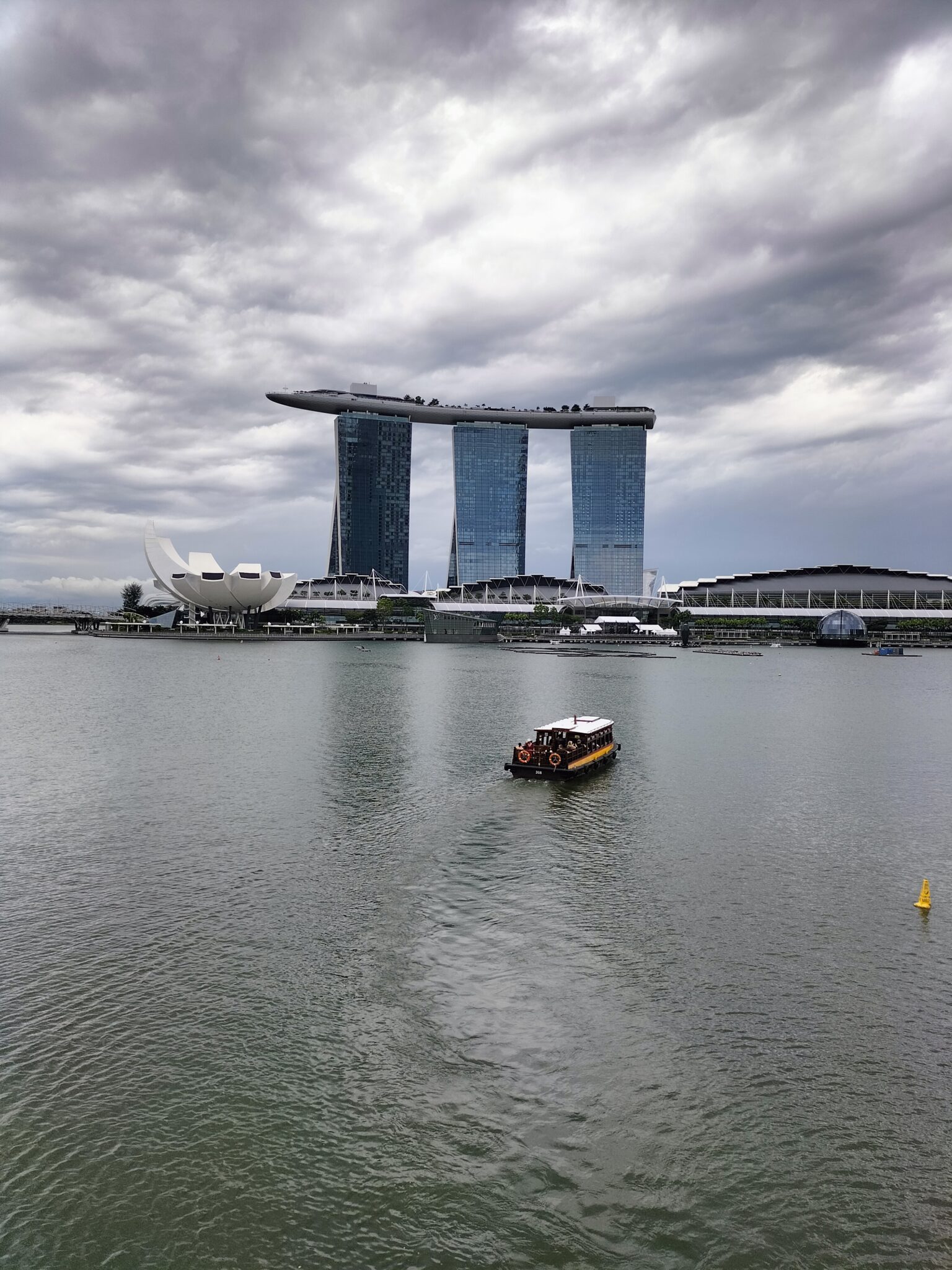 10 Must-See Attractions in Singapore - Keep Moosing