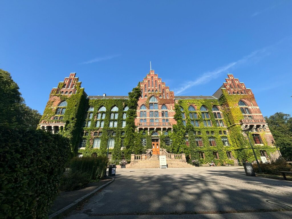 View of the external facade of the University library.